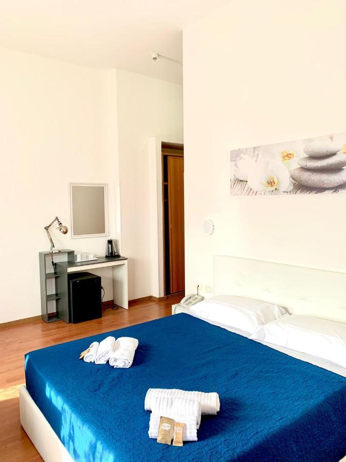 Hotel Oasi San Francesco Roma Esterno foto