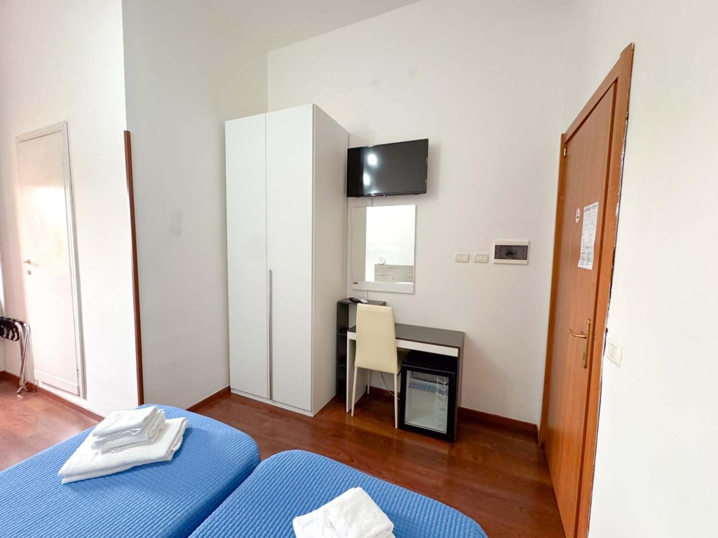 Hotel Oasi San Francesco Roma Esterno foto