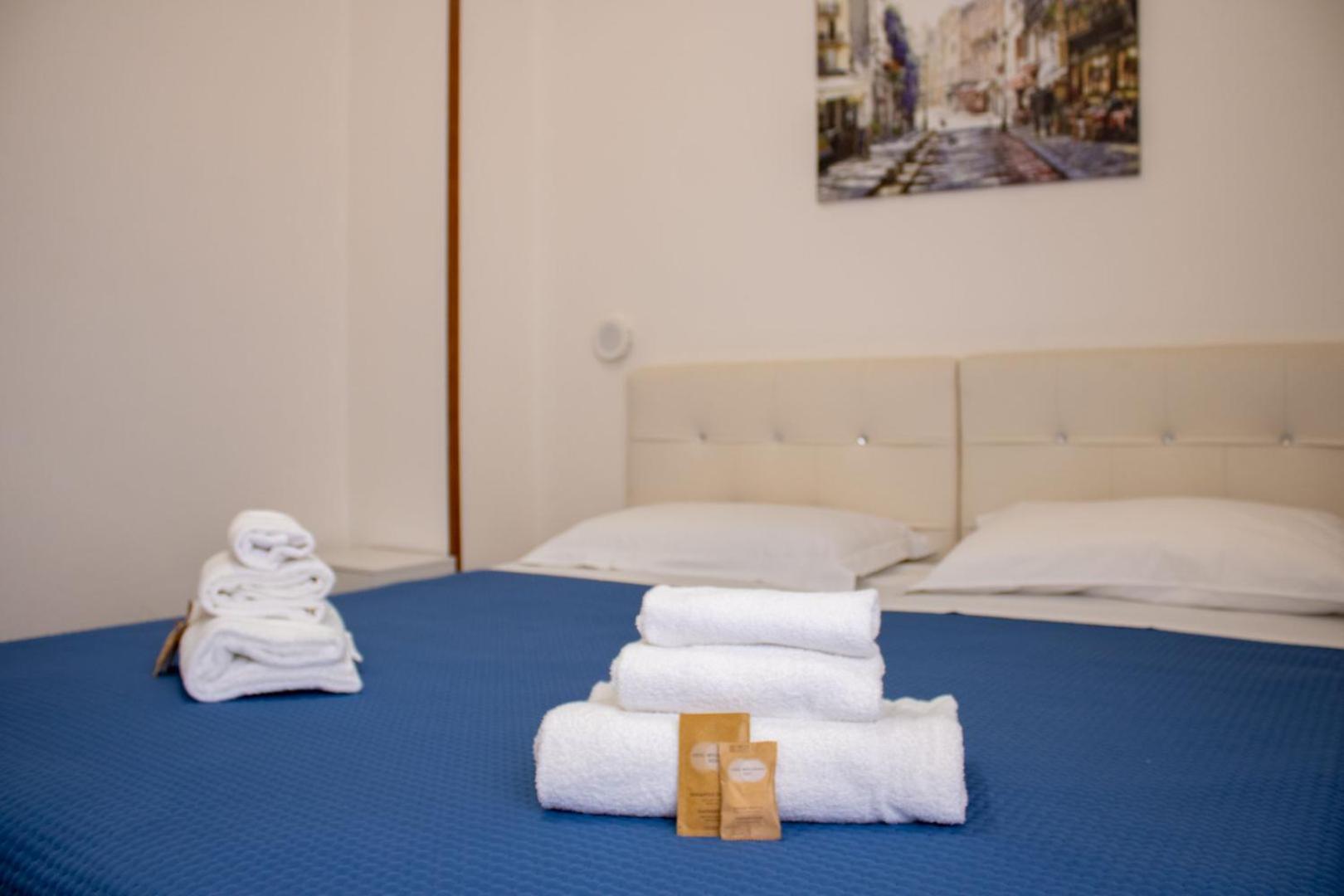 Hotel Oasi San Francesco Roma Esterno foto