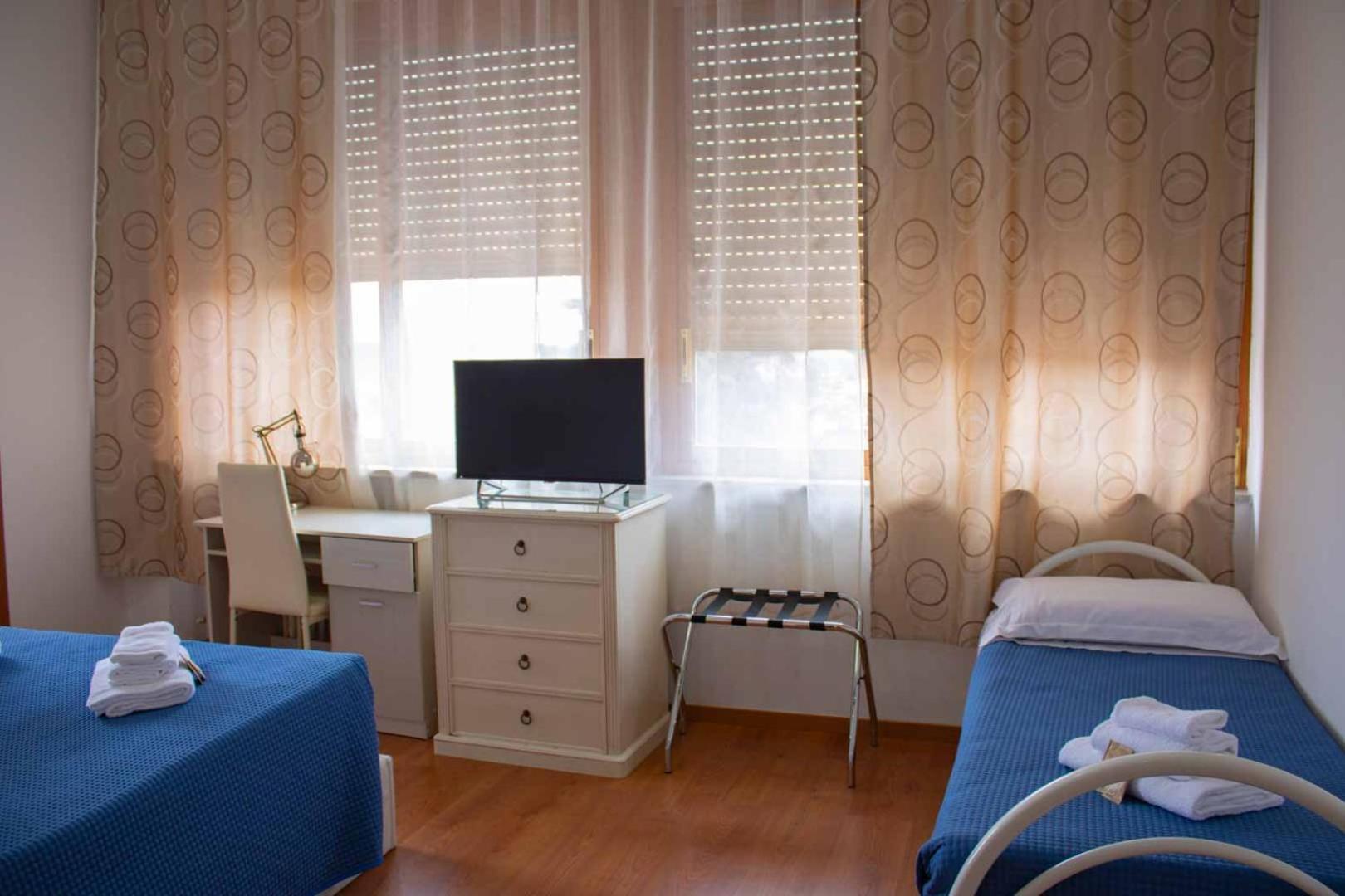 Hotel Oasi San Francesco Roma Esterno foto